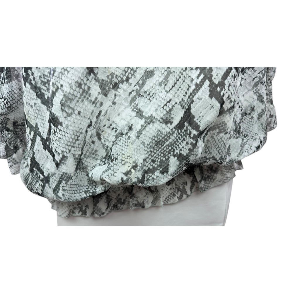 Chico's Size 2/ L Sheer Pullover Top Blouse Gray & White 3/4 Sleeve Polyester - Picture 2 of 8
